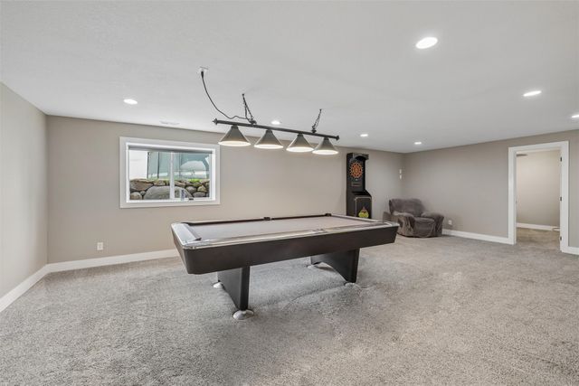 521 Shiloh Rose Parkway NW, Bondurant, IA 50035
