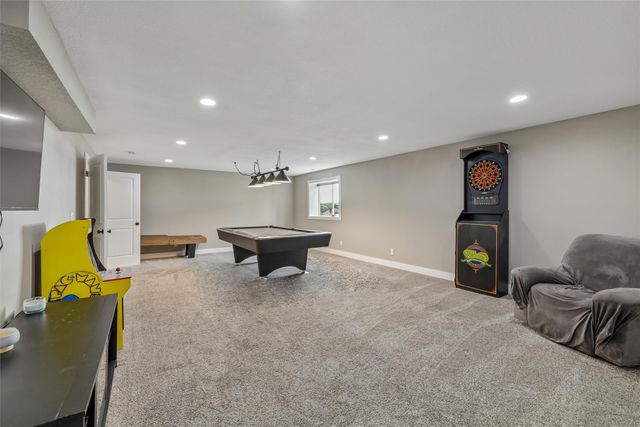 521 Shiloh Rose Parkway NW, Bondurant, IA 50035