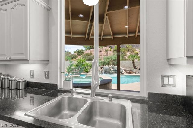 1522 Ravanusa Drive, Henderson, NV 89052