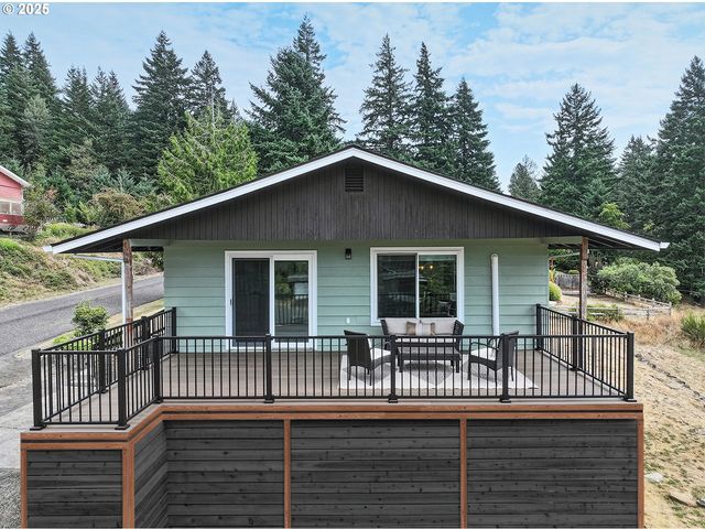 270 Ne WISTERIA Way, Stevenson, WA 98648