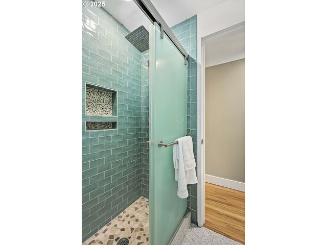 270 Ne WISTERIA Way, Stevenson, WA 98648