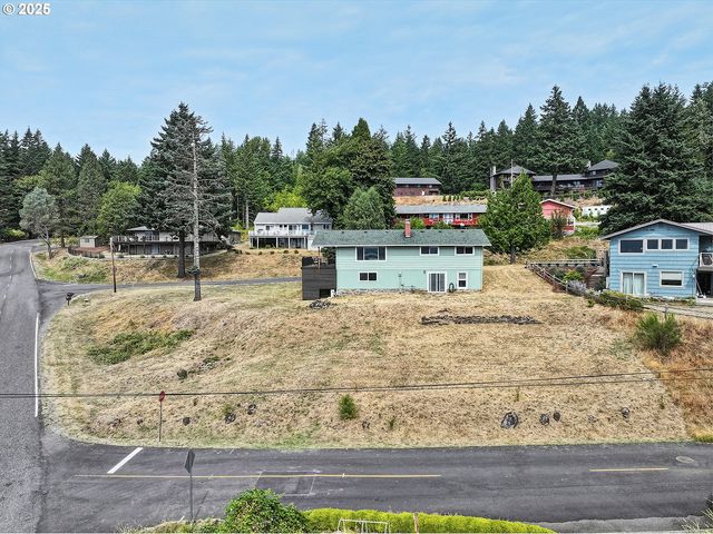 270 Ne WISTERIA Way, Stevenson, WA 98648