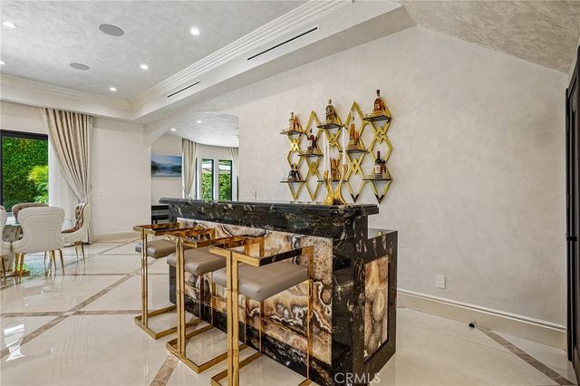 5513 Murietta Avenue, Sherman Oaks, CA 91401
