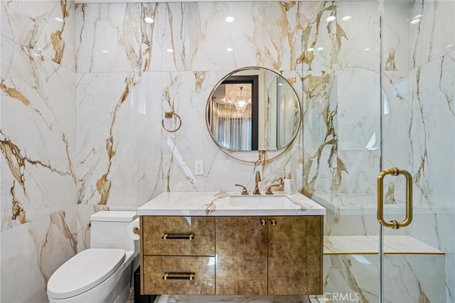 5513 Murietta Avenue, Sherman Oaks, CA 91401