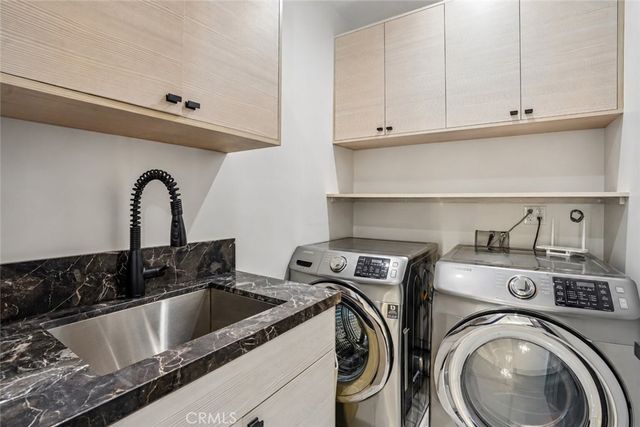 5513 Murietta Avenue, Sherman Oaks, CA 91401