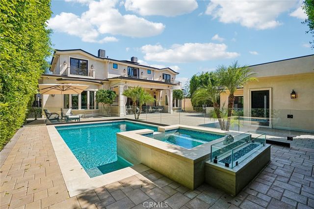 5513 Murietta Avenue, Sherman Oaks, CA 91401