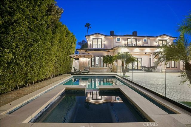 5513 Murietta Avenue, Sherman Oaks, CA 91401