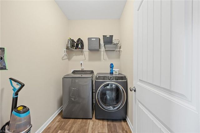 1839 Deveron Court, Kernersville, NC 27284
