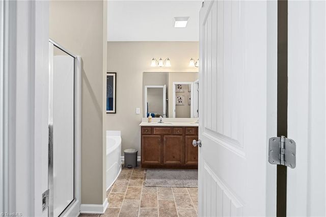 1839 Deveron Court, Kernersville, NC 27284