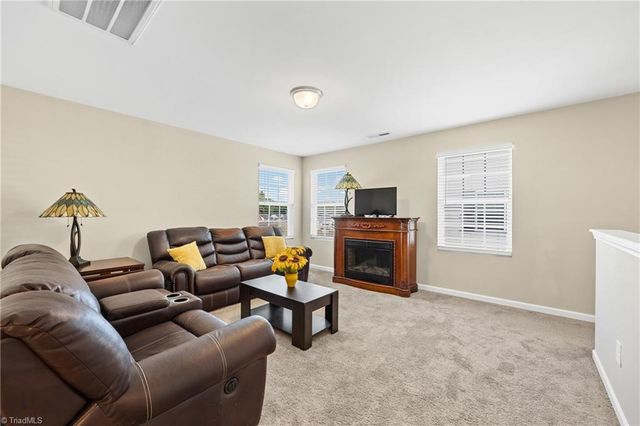 1839 Deveron Court, Kernersville, NC 27284