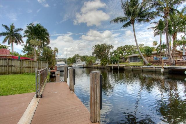 2493 Andros Ln, Fort Lauderdale, FL 33312