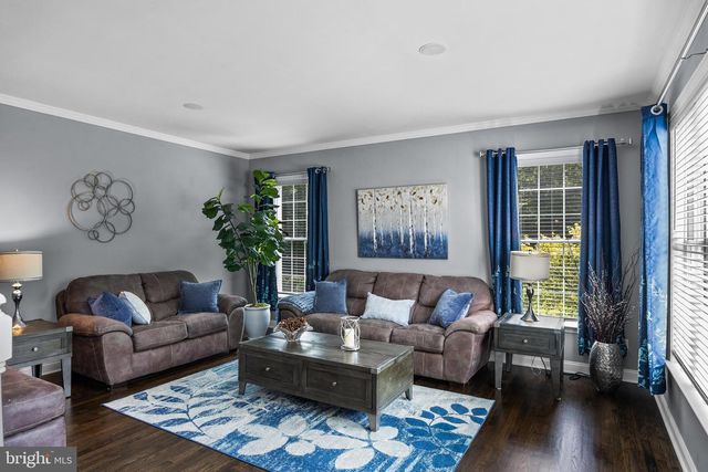 37 FOXCROFT WAY, Mount Laurel, NJ 08054