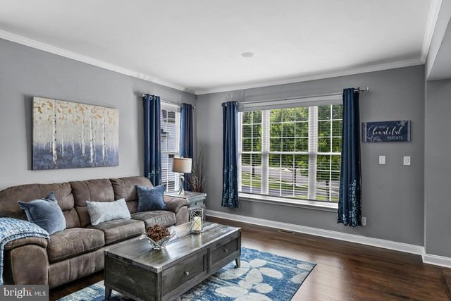 37 FOXCROFT WAY, Mount Laurel, NJ 08054
