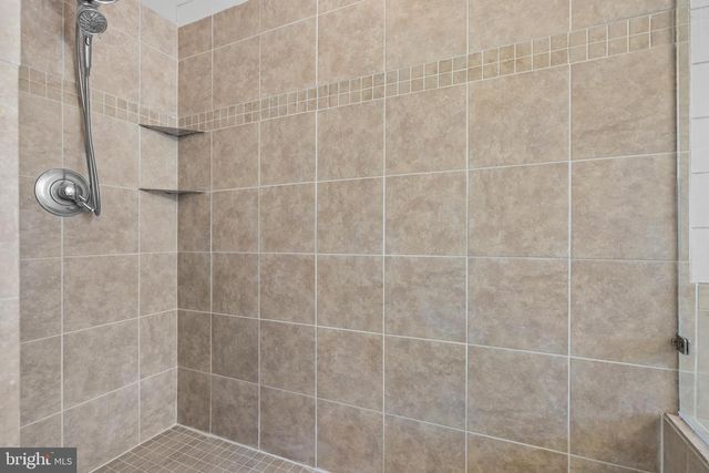 37 FOXCROFT WAY, Mount Laurel, NJ 08054