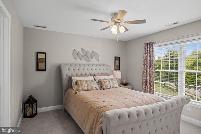37 FOXCROFT WAY, Mount Laurel, NJ 08054