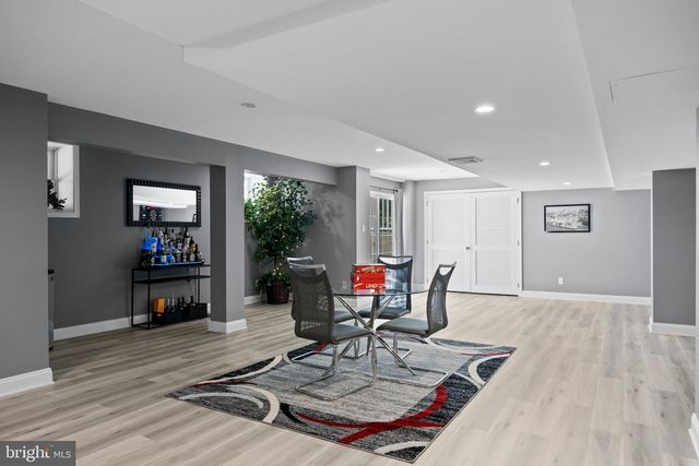 37 FOXCROFT WAY, Mount Laurel, NJ 08054