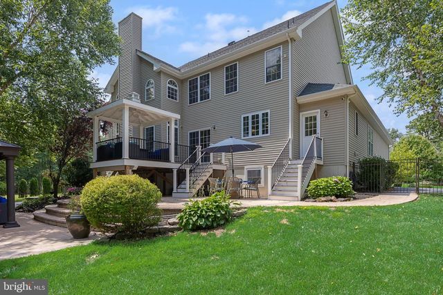 37 FOXCROFT WAY, Mount Laurel, NJ 08054