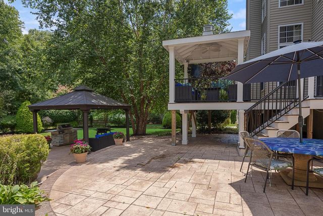 37 FOXCROFT WAY, Mount Laurel, NJ 08054