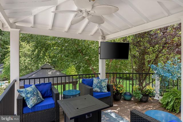 37 FOXCROFT WAY, Mount Laurel, NJ 08054
