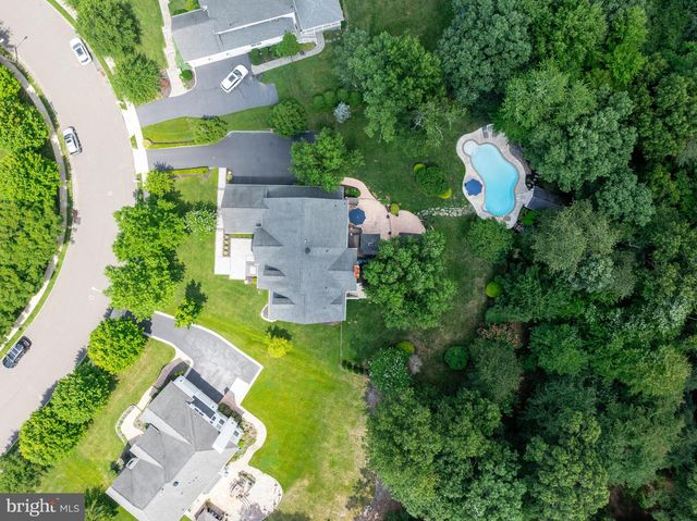 37 FOXCROFT WAY, Mount Laurel, NJ 08054