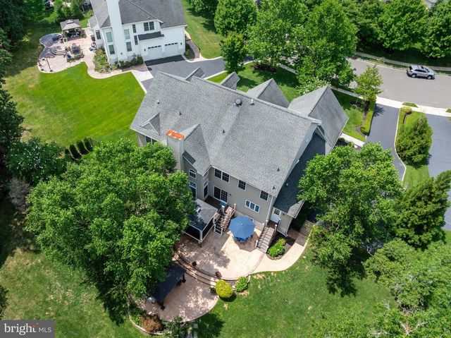 37 FOXCROFT WAY, Mount Laurel, NJ 08054