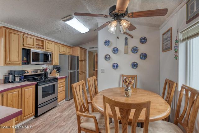 16939 W Santiago Circle, Hauser, ID 83854