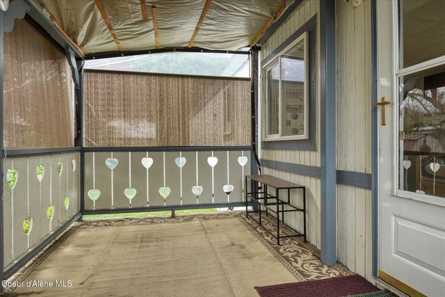 16939 W Santiago Circle, Hauser, ID 83854