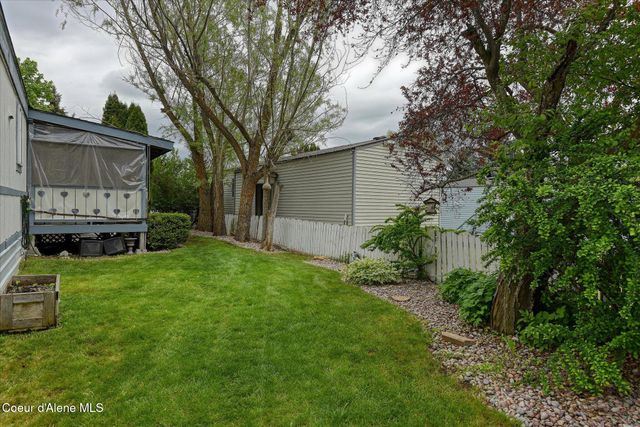 16939 W Santiago Circle, Hauser, ID 83854