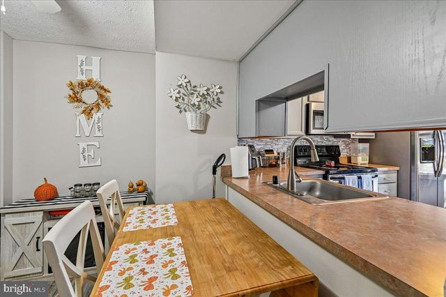 7920 SUTHERLAND CT, Pasadena, MD 21122