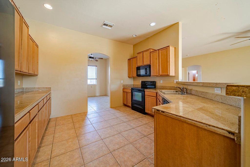 Image 12 of property listing at 27720 N 237TH Drive, Wittmann, AZ 85361