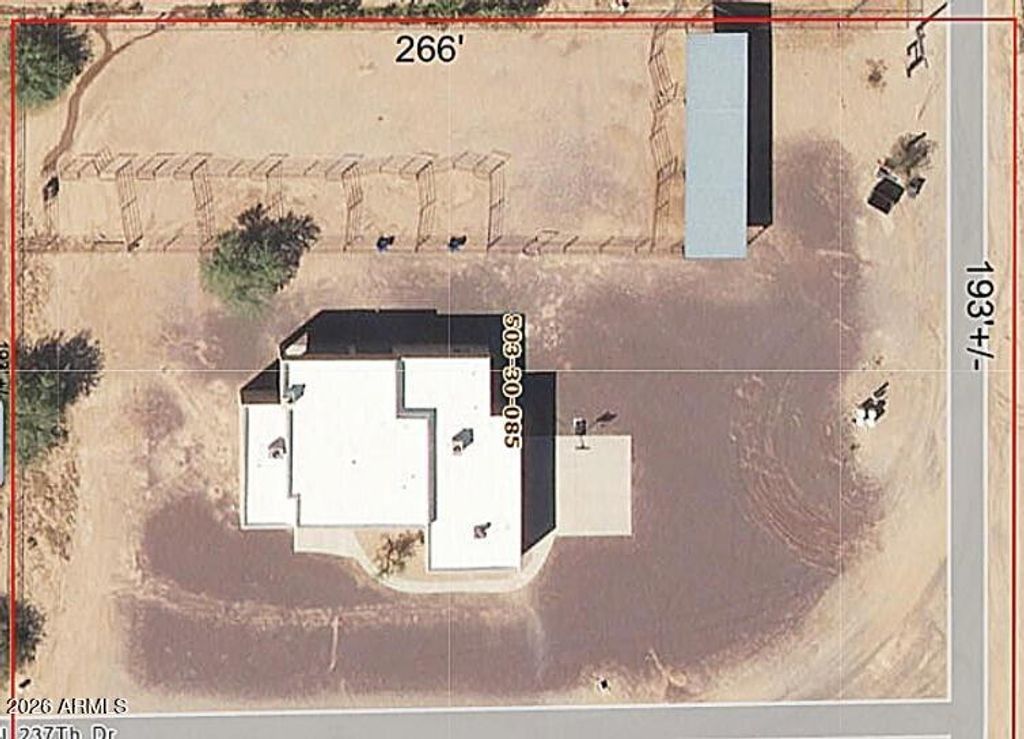 Image 2 of property listing at 27720 N 237TH Drive, Wittmann, AZ 85361