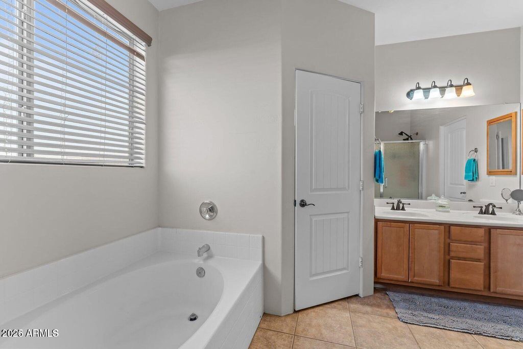Image 26 of property listing at 27720 N 237TH Drive, Wittmann, AZ 85361