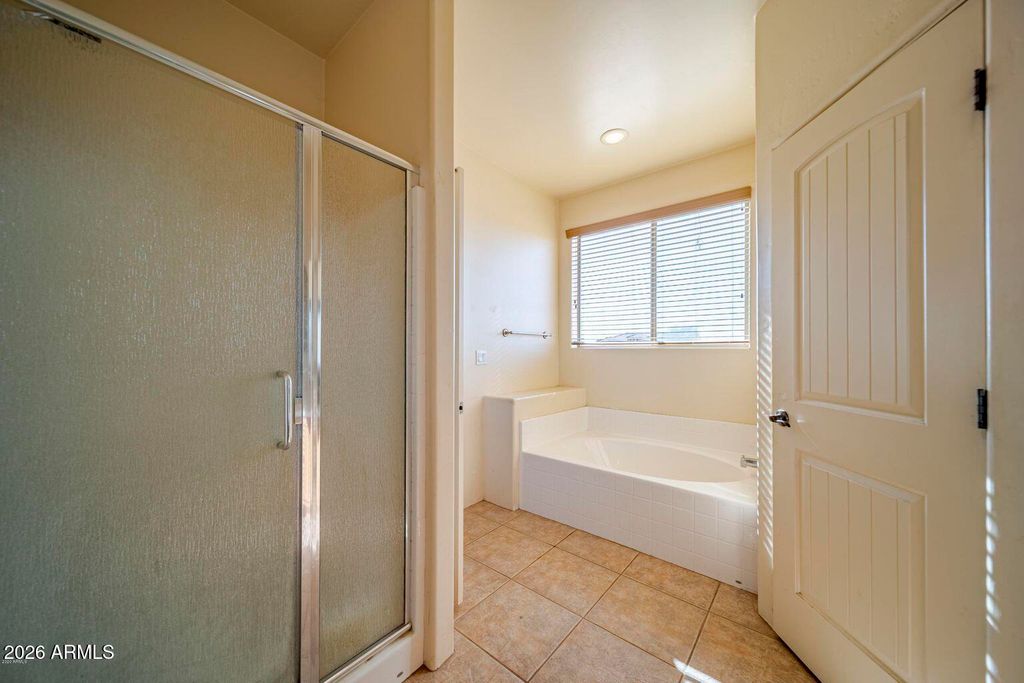 Image 27 of property listing at 27720 N 237TH Drive, Wittmann, AZ 85361