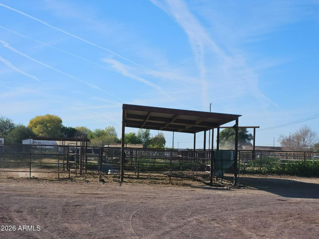 Image 35 of property listing at 27720 N 237TH Drive, Wittmann, AZ 85361