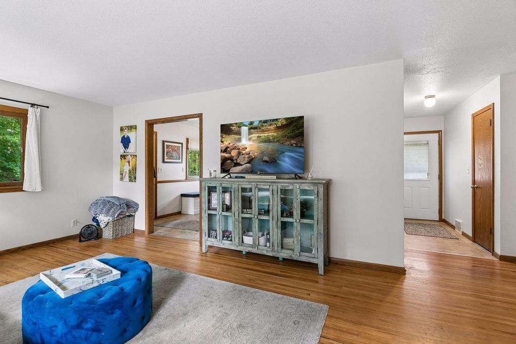 16419 Seymour Drive, Minnetonka, MN 55345 — photo 4