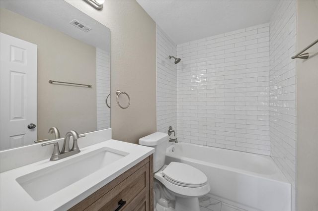 8611 Valley Rock Drive, Houston, TX 77078