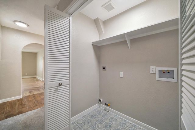 8611 Valley Rock Drive, Houston, TX 77078