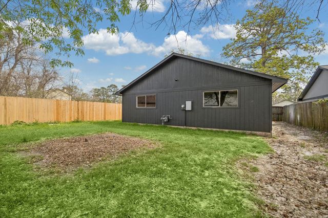 8611 Valley Rock Drive, Houston, TX 77078