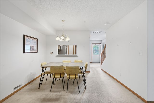 950 33rd Avenue C, Marion, IA 52302