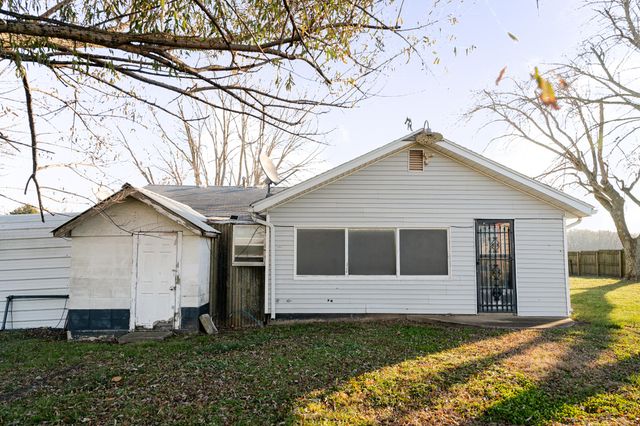 22733 Lawrence 1210, Aurora, MO 65605