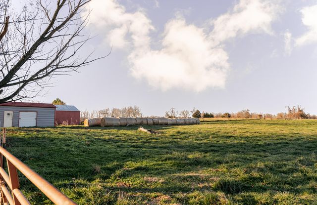 22733 Lawrence 1210, Aurora, MO 65605