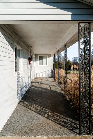 22733 Lawrence 1210, Aurora, MO 65605