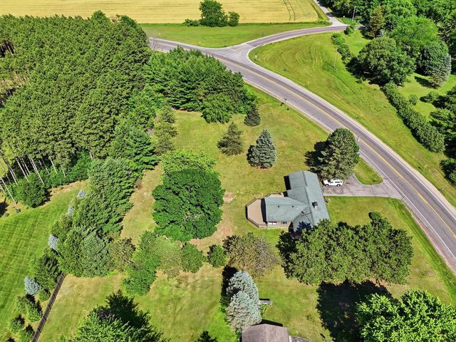 W14536 Hwy 23, Wisconsin Dells, WI 53965