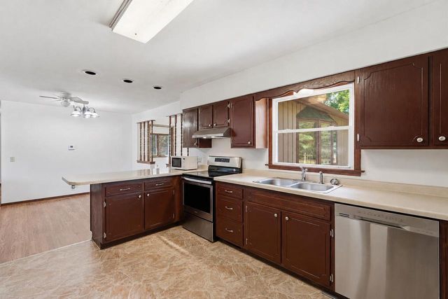W14536 Hwy 23, Wisconsin Dells, WI 53965
