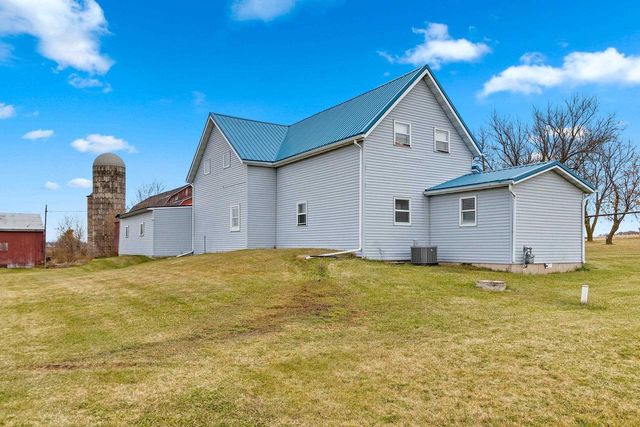 N6335 COUNTY ROAD H, Luxemburg, WI 54217