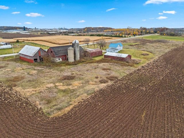 N6335 COUNTY ROAD H, Luxemburg, WI 54217