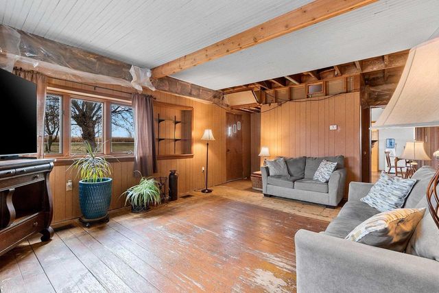 N6335 COUNTY ROAD H, Luxemburg, WI 54217