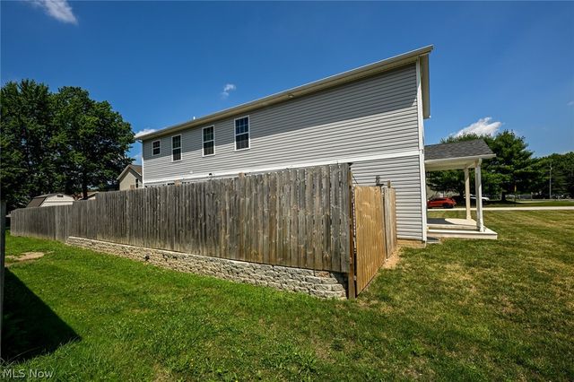 246 Columbine Avenue, Akron, OH 44312