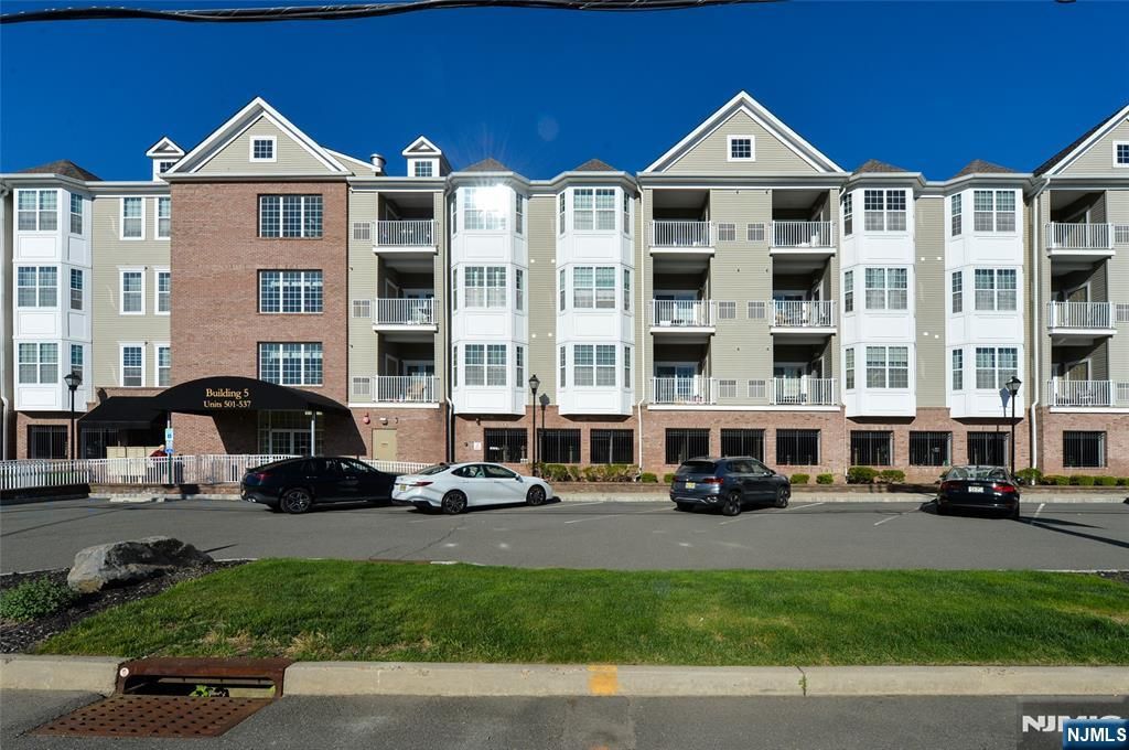 503 Bushes Lane, Elmwood Park, NJ 07407