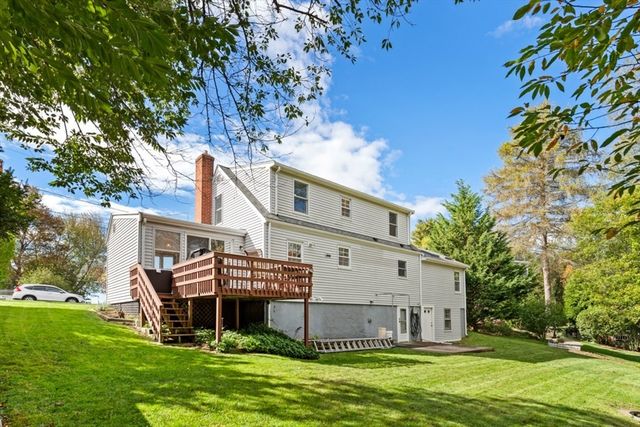 44 Sunset Dr, Beverly, MA 01915